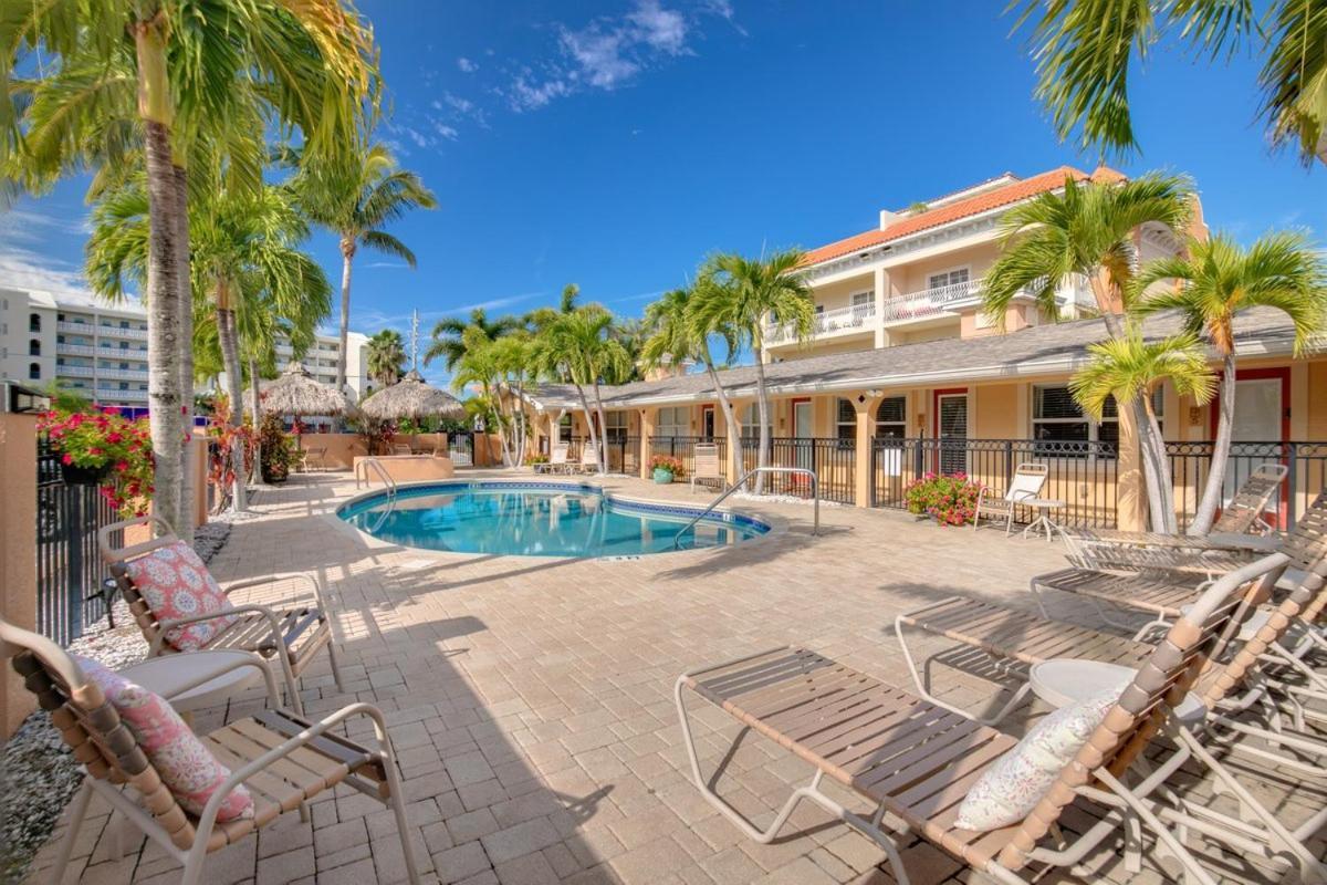 Walkable To Restaurants And Steps To The Beach! - Coconut Villa'S Suite 10 St. Pete Beach Exteriér fotografie